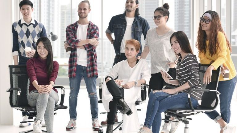 AI Prompting 2.0: The “Ask First” Strategy for Enterprises